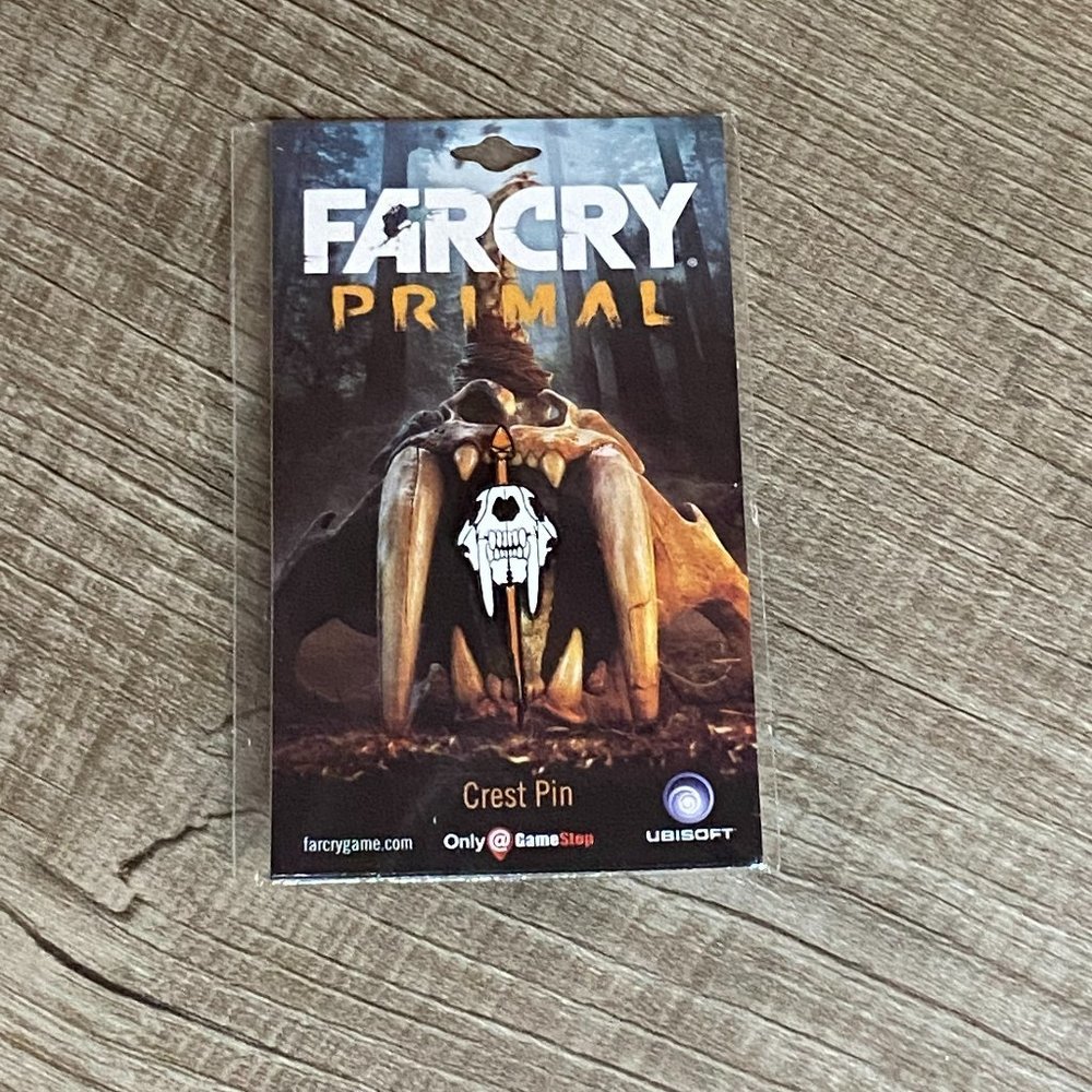 New Farcry Primal Crest Pin Sealed Exclusive Pre-Order Bonus Gamestop Far Cry